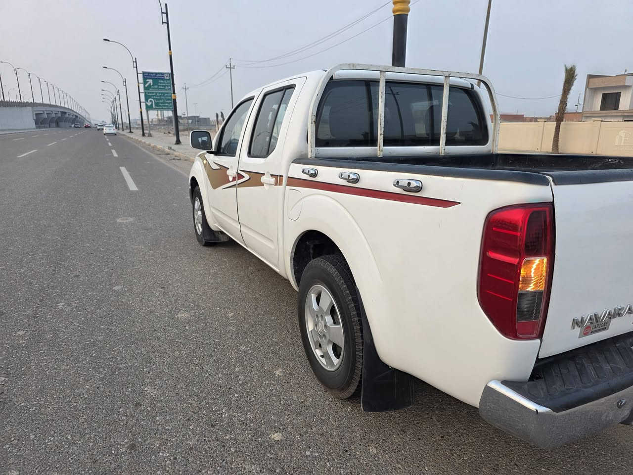 سلام عليكم سيارة بيكم نيفارة للبيع موديل 14 سنويه منتهيه
ملاحضه المدكر الخلفي بيه صبغ 
الباب الخلفي بصفحه السايق بيه بارد 
الباب مال الحوض مبدل والعرضانيه الجوة مصبوغه  والمكينه فقط  كازكيت
السيارة جاهزة لا تبخير ولا تنقيص السعر 115 وبي مجال
البصره الزبيره ***********
