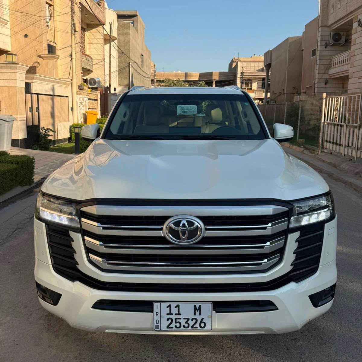 السلام عليكم

للبيع

تيوتا لاندكروز  2022  ساز باب اول 

GXR

6 سلندر 4000 

ماشية 66 الف 
 
رقم بغداد 

بيه تبديل باب وجاملغ نفس لون 

فول مواصفات 

بصمة 

جلد

سلايد روف

كشنات كهرباء 

نضام ترحيب

مري كهرباء

ثلاجة 

3 قطع تبريد

شاشات ٣ اصليه

تبريد كشنات  

نضام المود 

جنطة كهرباء

شاحنه واير ليس

لد امامي

زراك امامي

مكاني بغداد 

السعر 54.500

*********** بغداد, العراق
