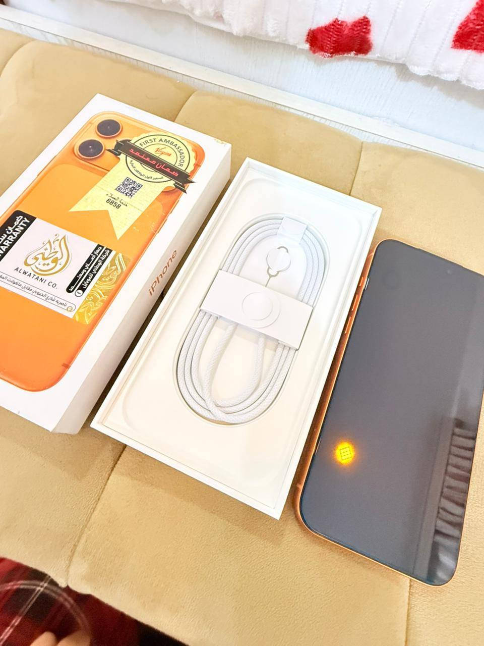 ايفون 17برو ماكس شرق اوسط شريحه بعده جديد ابد ممستخدم ولامعرب ولامشحون وياه ملحقات كامله (عدسات /لزكه/كفر/شاحنه )كلهن الاصلي السعر الاتصال او مراسله ع الرقم ***********
