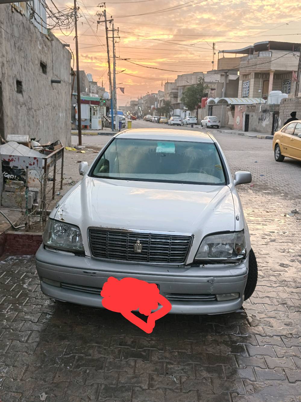 سياره جنون للبيع ادوات بها قصه شنطه محركه قايم عنوان بصره السعر 25 وبي مجال ***********