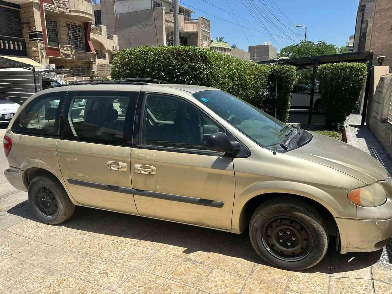دوج كرفان سبعه راكب 2007 الداكنه جيده جدا بس التبريد عاطل قبل عام وديتها المصلح كالي الغاز ناقص وهناك بعض الشخوط في الجهه اليمنى نتيجه باب السياج مكاني بغداد اليرموك
للاستفسار / ***********
