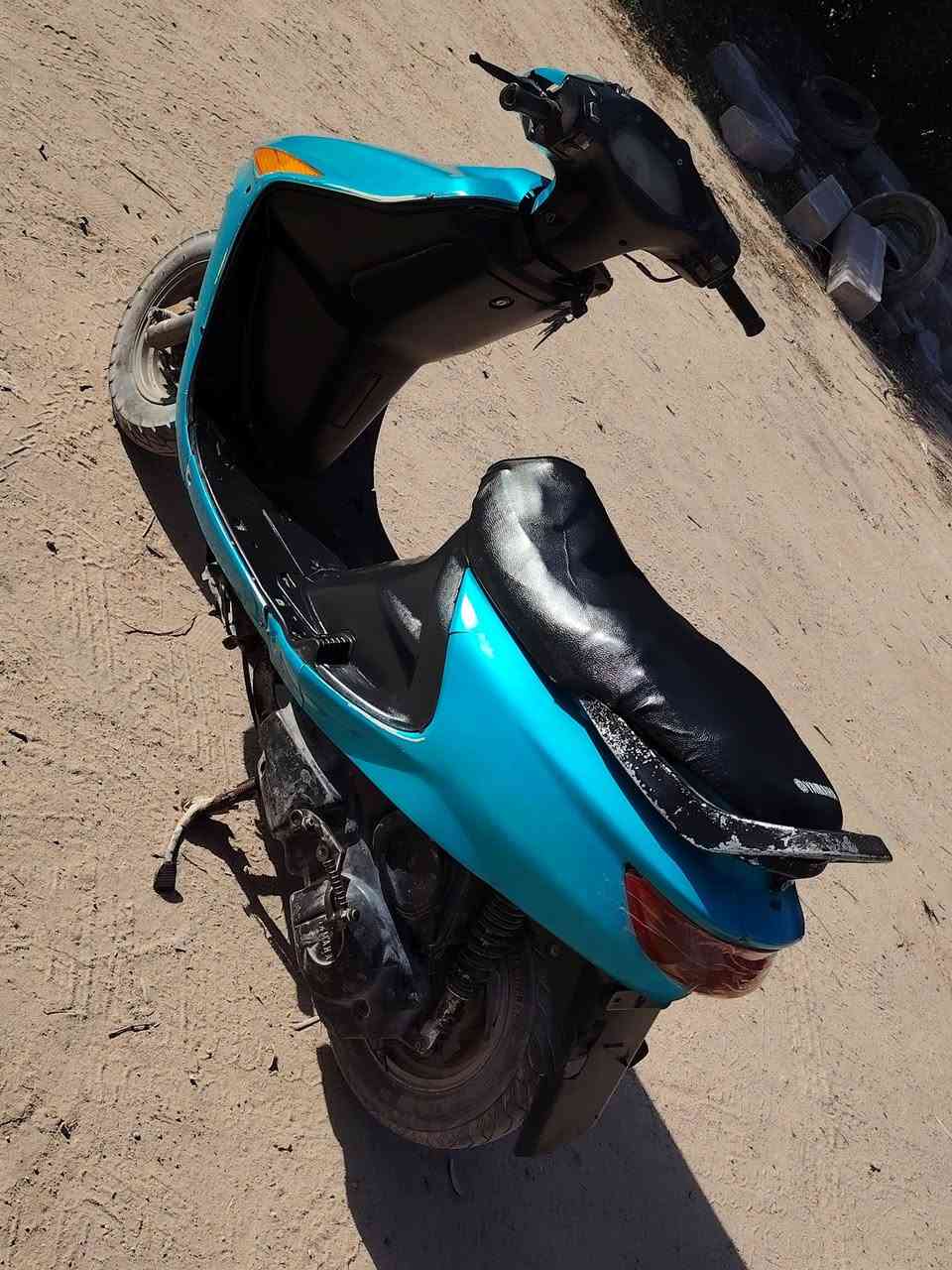 السلام عليكم
للبيع دراجه فراشه نضيفه و مجفته جديد وتايرات جدد   بس بيهة الهندر يفلت  مكان الدراجه النجف ناحيه الحيدريه خان النص السعر ب ٣٠٠ وبيهة مجال الدراجه انضف من الصوره
***********
***********
