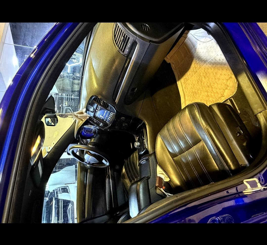 كريسلر _اوباما _S _300-لون مميز
كلين تايتل وارد كندي
ماشيه 75 ميل
رقم اربيل باسمي
رقم اجنبي
هزه وسنويه جديده
 تحويل بنفس اليوم مباشر يعني لا باسم شركه ولا باسم معرض
مواصفات الS معروفه
دبل بصمه
تشغيل ذكي
محرك 3.5
كير ماوس سبورت
داخل جلد اسود S
قماره كنتاره
شاشه جبيره
نظام كار بلي
كشنات تدفى
كشنات تحكم كهرباء
عدسات زينون
سياره نضيفه وادامه للمحرك والتايرات والباتري كله جديد سياره استخدام شخصي وعلى ايدي
عليها نانو سيراميك ضمان سنتين 
سعرها 280 وبيها مجال بسيط
مكاني بغداد اليرموك
للتواصل واتس *********** 
*السياره توقف انتاجها وسعرها صار معروف
*اذا ميعجبك السعر اذكرنا بكلمه طيبه بغداد, العراق
