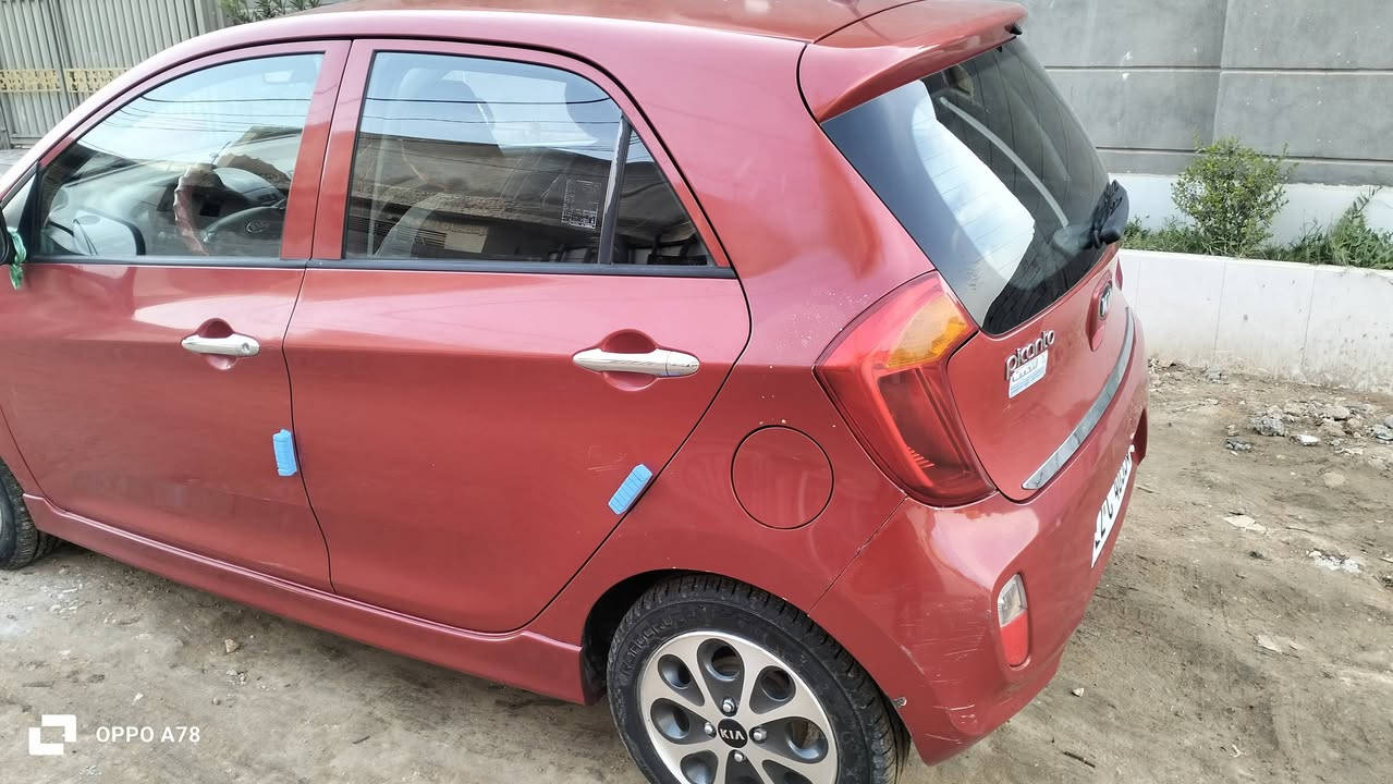 السلام عليكم كيه بيكانتو موديل 2013 رقم اربيل الجديد السياره خير من الله مكينه وكير وحداديه وتخم تاير جيس كلهن مكفولات المكان ديوانيه السعر 94 وبيهه مجال بسيط الستفسار على الرقم ***********
