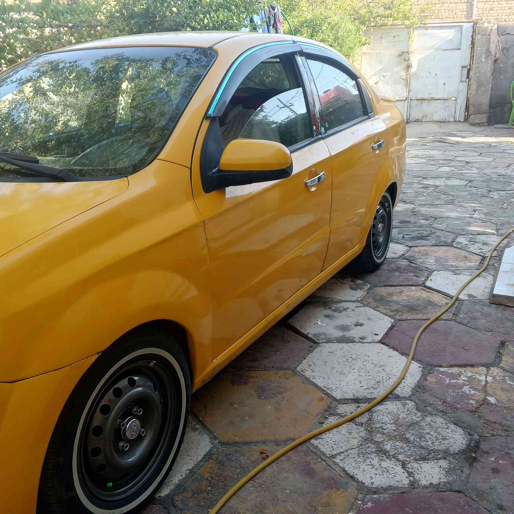 سلام عليكم افيو موديل 7خليجيه سياره مكفوله من الضربة مكينه وكير جدد هيءه غرامات  مصفره باسمي السياره مكان سياره ديوانيه السعر 40 للستفسار *********** ***********
