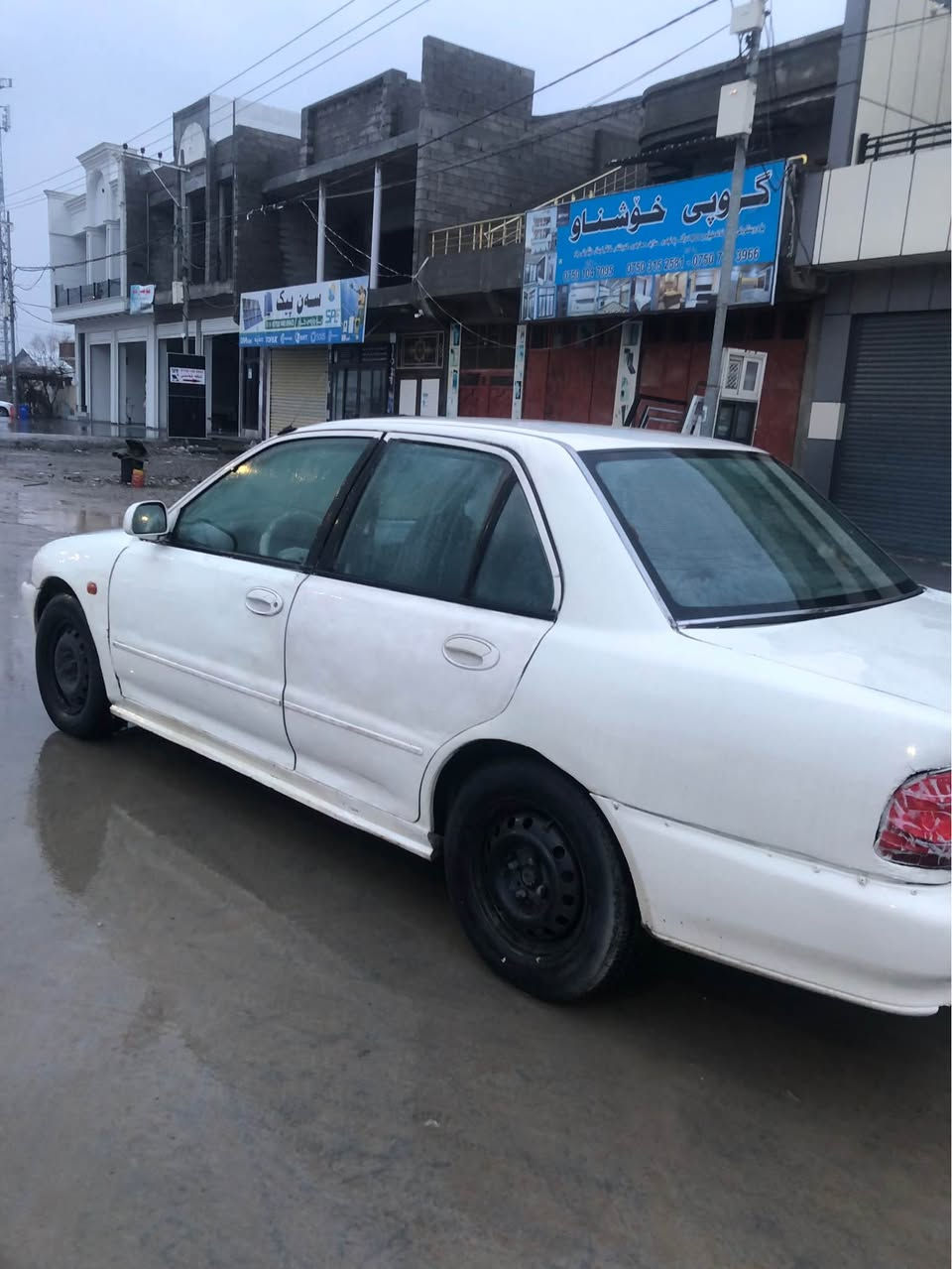 سةرةتا بةناوي خواي گةورة و ميهرةبان پرؤتؤن بؤ فرؤشتن گير و مةكينةي بةشةرتة مووس و براوةي بةشةرتة سةيارةكة حلوجة مالي مةدةني بةشةرتة سةيارةكة گةرمي و فلجة و لايتي مةزبووتة سةيارةكة مالي دؤستة
سحري 13گةلاو مةجاليكي برايانة شوين حاجياوا   ژ.م  *********** رانية, السليمانية
