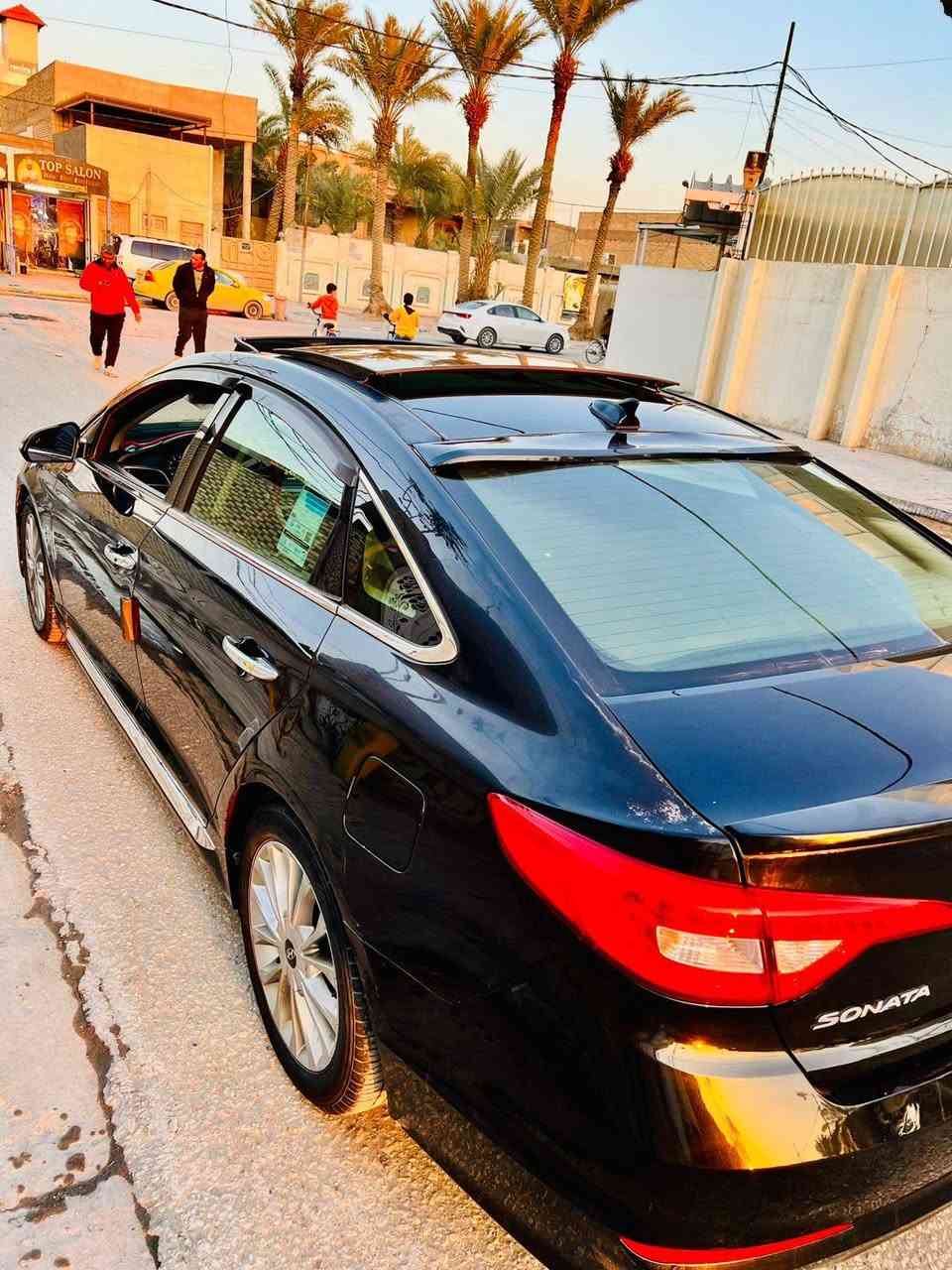 السلام عليكم 
للبيع سوناتا 2015Limetd
رقم بغداد 
 الموصفات 
1 كشنات تدفئه تبريد الامامي 
2 تدفئه فقط الكشنات الخلفي
3 بنراما 
4 شاشه كبيره كار بلي 
5 تحكم ستيرن 
6 كامره خلفيه 
7 بردات خلفيه بلادي
8 رادارات جانبيه مرايه 
9 نزول المري عند الرجوع 
10 كشنات جلد
11 منضومه كامله زنون 
12 وباقي المواصفات معروفه 

مكان سياره النجف الاشرف 
سياره باسمي مداور ثاني يوم 
الحادث داخله كلين فقط دعاميه وايرباك ستيرن فقط وراجع سستم وبلعراق جاملغ خلفي فقط صبغ 
السعر 128 وبي مجال بسيط للاستفسار :
***********
