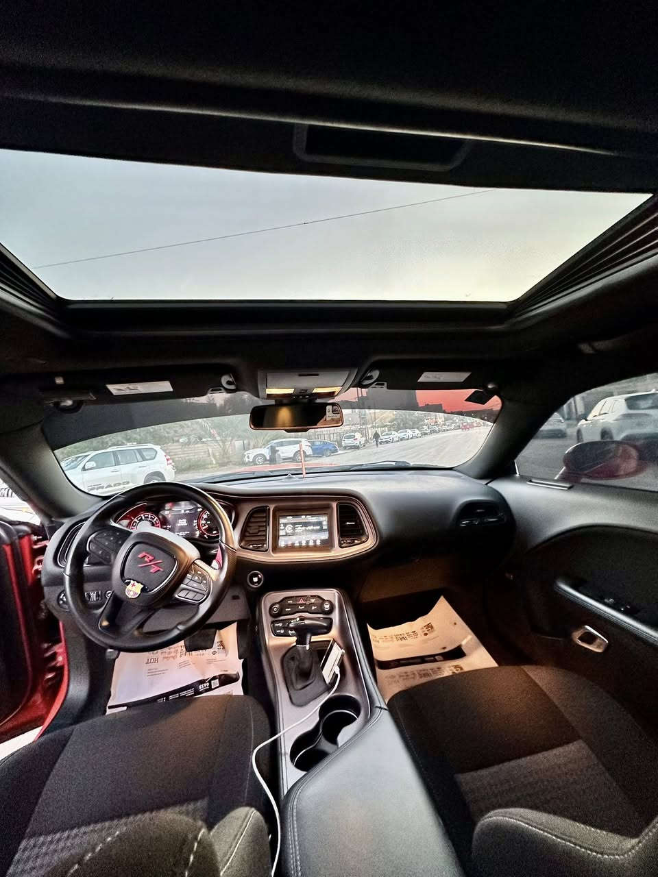 السلام وعليكم جالنجر لون مميز برتقالي
الاصدار الاخير 2023 
RT5700بلاكتوب 
حادث سطحي مثل مموضح بالمنشور 
لغد شاصي كفاله 
شرط بدون اي دواخل 
فوول مواصفات 
السعر 24500$

بغداد الدورة 

***********
