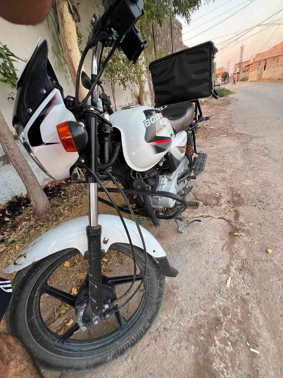 مليونين ونص دراجة نضيفة موديل 23 مرقمة بسمي موقعي يم مرور ديالى يعني احولك بنفس اليوم سبب البيع لان اريد اخذ 🛺 تكتك تواصل واتس واتصال ***********
