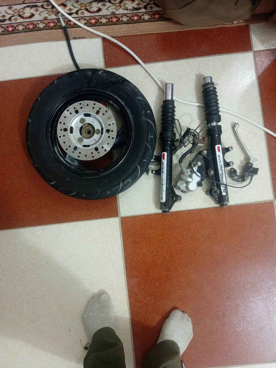 سلام عليكم تاير. للبيع ماكس كدام هوه ودبلاته وياا عنبار جدد السعر 30 *********** مكان ناصريه
