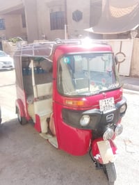 تكتك موديل ١٨ مرقمه انكليزي وداخله هزه كير ومكينه واكسل كله جديد  معمر...