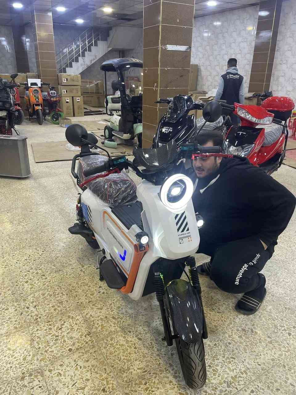 سلام عليكم f15 بعدهً جديد ماشي 15كيلو بارحه بليل اخذته وصل موجود بعده زيرو ***********
