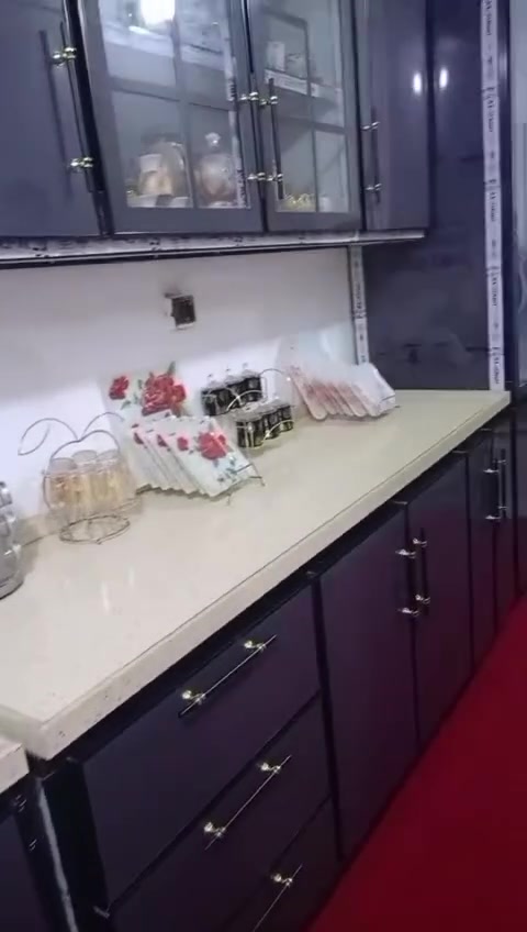 سلام عليكم بيت للبيع طابو زراعي سند25 مساحة البيت130متر متكون من طابقين الطابق الأول كراج أو صاله وستقبال أو مطبخ أو غرف أو صحيات داخليه أو خارجيه الطابق الثاني غرفتين أو صحيات المكان الحر للأستفسار أكثر الأتصال على الرقم ***********
السعر خاص
