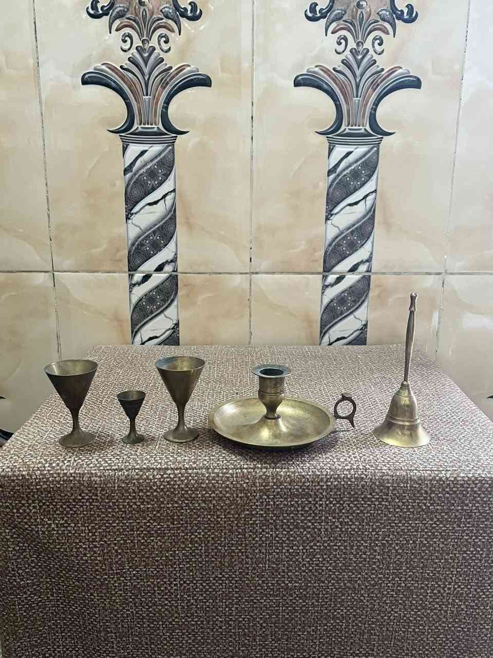 مجموعة نحاس للبيع ***********
