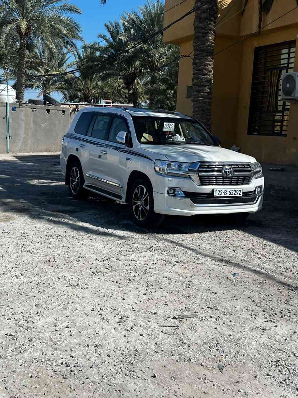 للبيع لاندكروز 20 ساز
رقم اربيل بسمي شخصينآ ماشيه 72 فتحه كامره حساس 
محرك 6V مكفوله فقط بارد قليل خشم الجاملقالايسر مال سايق تخم تاير   السعر 490وبيها مجال سياره جديده 
وكلش حلوة مال جناي وبلخير على الي صير من نصيبة
بيع مستعجل مكانا حله جبله 
داخل مغلف تحويل مباشر ***********
