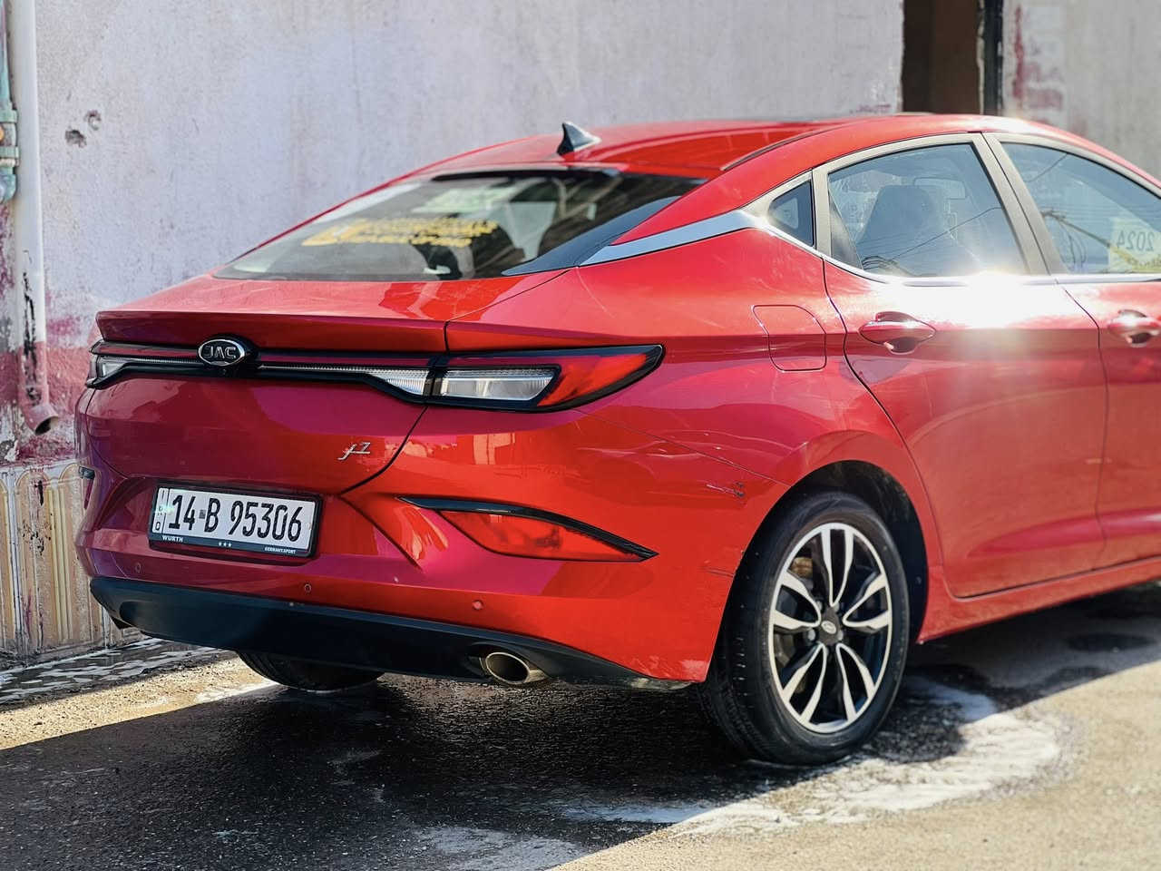 السلام عليكم سياره جاك جي سڤن7
الماني تجميع صيني موديل 2024
سياره كفاله عامه 
مكينه 1500تيربو 
150حصان قوه 210/نيوتن 
بصمه باب وتشغيل 
ضوء LEDواضاءة ترحيب
اطارات وعجلات 17
بانوراما 
مرآة كهرابائيه اوتو 
تبريد مركزي ثلج 
كشنات جلد عسلي 
شاشه تسلا 
تشغيل اندرويد وiOS 
فولكس واجن الماني كير ومحرك وكير كهرباء 
مكان سياره بصرة
سعر 140وبيهاا مجال 
هـ/***********
هـ/***********
