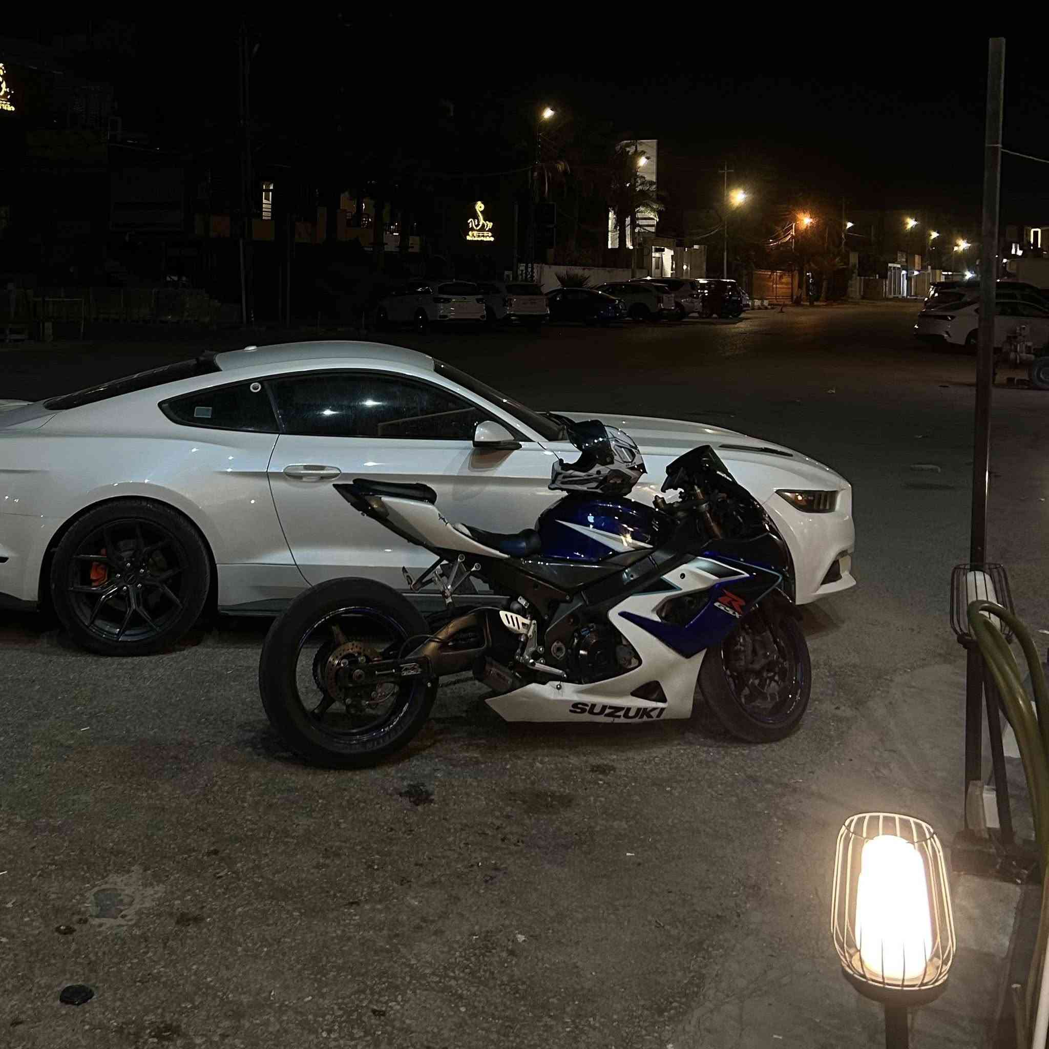 اللهم صلي على محمد وآل محمد 
GSXR 1000cc رقم وسنويه
وارد يابان
كفاله من كلشي مكينه حادث كفر كلشي سليم
2006 ماشيه 33 الف
انضافه %99
ادامه كامله عل آخر حبه
رقم دولي وسنويه
إضافات العليها
هدرز تيتانيوم من اليابان اجه بيها
اكزوز AR
KN شوته
سلايدرات ستيرن BMW
سلايدرات خلفيه BMW
سلايدرات كفر
سلايدرات مكينه اصليه
حيه إماميه كاربون فايبر
تايرات جيلاتين
فندر امامي gen2
تطواله كامله اصليه
• زنجيل AK
قفاله زنجيل AK
تهبيطه اماميه
تهبيطه خلفيه اصليه مال gen2
. بيها بعدٍ قياس تهبيطه بس منزلته علمود الشوارع الجميله اما الباقي ف كماليات تغليف وهل أمور مكاني النجف الأشرف
سعر 63$ بيها مجال والي اكدر عليه ماقصر بي انشالله
رقم التواصل واتس او عل شريحه
***********
اخوكم حيدر الخفاجي
