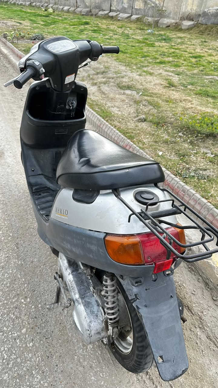 دراجة بطة للبيع 99 كشر نظيف ومحرك فول
الدراجة مثل ما واضحة،المحرك مفتوح ومشدودله غراض حاوية أصلية، والنتيجة سرعتها توصل 70 رغم هي 60 (يعني عزم ونشاط ما شاء الله)يرادلها بس ترتيبات بسيطة بالكهربائيات السعر 375 
مكانها كربلاء الحسينية / ***********
