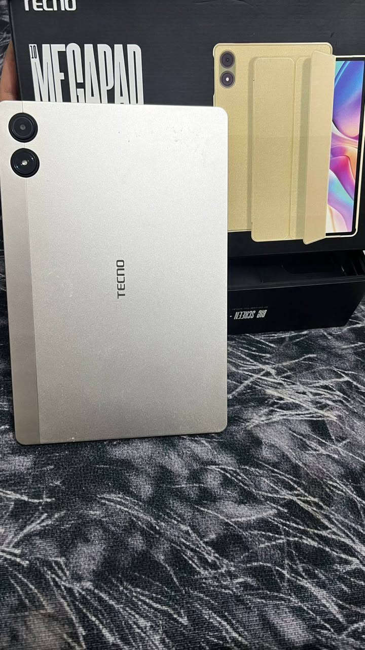 ايباد للبيع جديد ذاكره 128 الاستفسار عن هذا الرقم ***********
