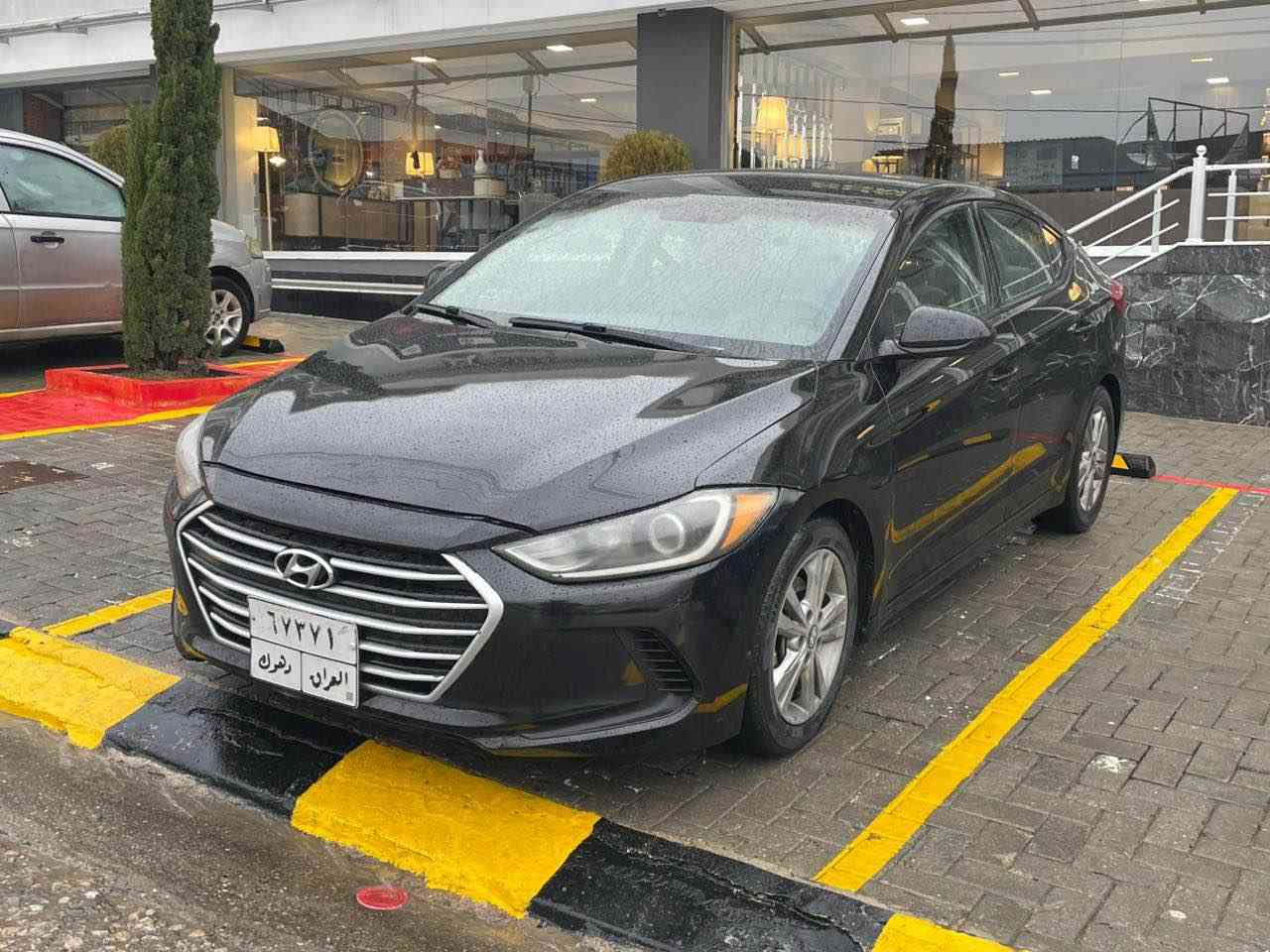 للبيع نقداً النترا موديل ٢٠١٨… محرك ٤ سلندر دوش… كير اوتو… بيهه جاملغ وبنيد صبغ بدون دواخل… السيارة كلهه بلادية ومابيهه ولا نقص…. المكان دهوك… السعر ١١٨ ومجال… عليهه ٣٠٠$ غرامة تنخصم من السعر… للاستفسار 
***********
*********** دهوك, العراق
