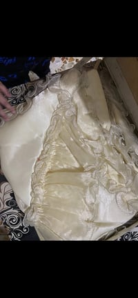 فرشة عرس • نظيفة • مفروشة