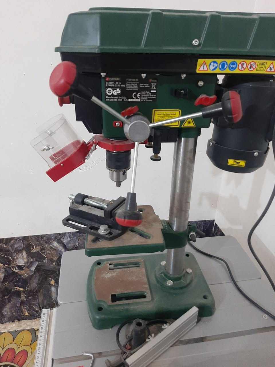 السلام عليكم دريل ثابت بارك سايد مشتغل بس عل گد الفحص يعني بجيسه نضيف وجديد مامستعمل 
مكانه السماوه


**إذا كنت صاحب هذا الإعلان وتريد حذفه لأي سبب، رجاءا أرسل رسالة إلى الدعم الفني**