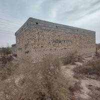 عندي بيت مساحه 100متر زراعي سند 25 يتكون من غرفه ومطبخ وصاله وصحيات مك...