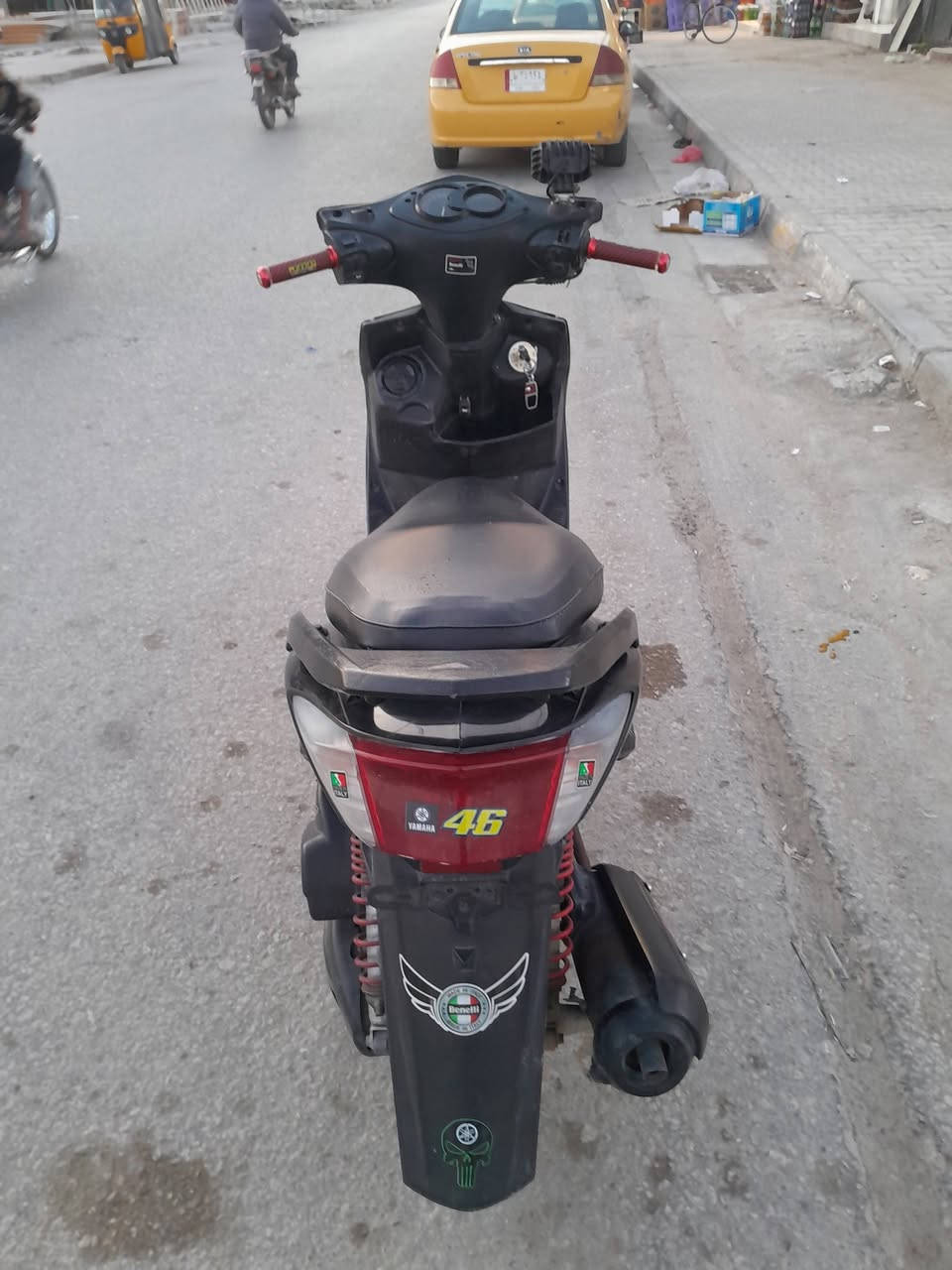 السلام عليكم شباب  دراجه سكنس فحل ياباني موديل 2009دراجه نقصها بس وهندر دراجه حاليا تشتغل نكره سلف لايت اشاير هورن كيج بانزين كيج سرعه دراجه مال جناي بوشه 58شلعه ومعدل ويل رياضي أمامي وخلفي بيع ومراوس السعر 350 قفل بدون عمله واللي مو شراي لا يراسلني العنوان كربلاء العطيشي متواجد واتساب رقم الهاتف***********
