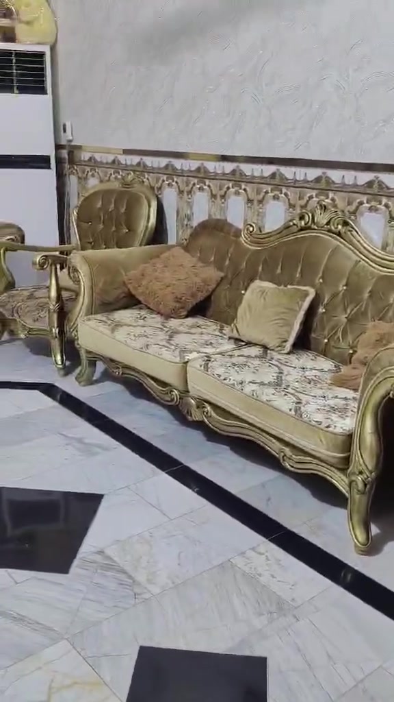 السلام عليكم تخم زان ملكي نظيف للاستفسار ***********
