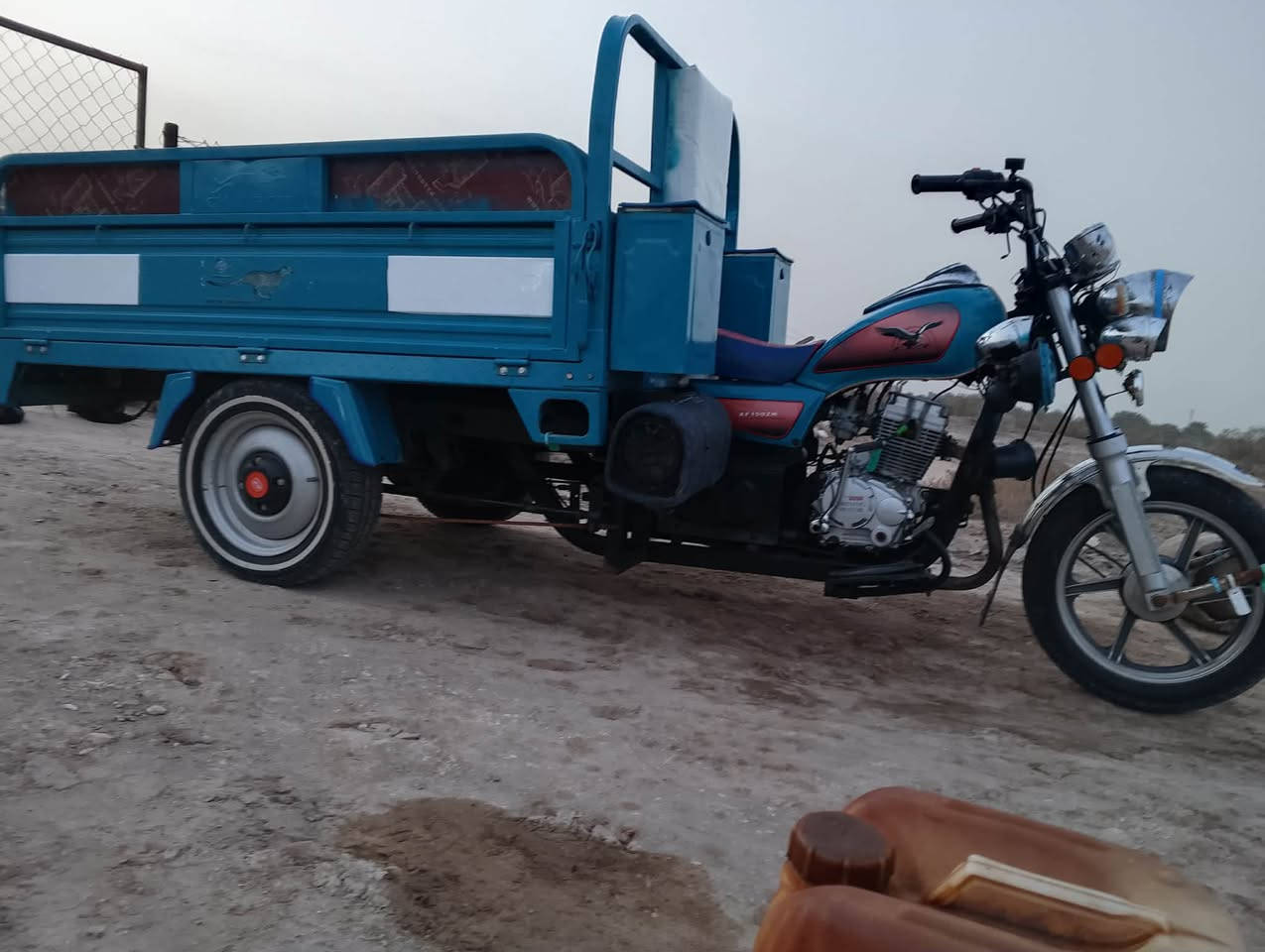 السلام وعلكم للبيع ستوته مديل 23وصولي ورقت وكيل وكامله  ونضيفه وكفله مكاني بإبل الحمزه الغربي  ￼أو مراوس  ول سعر مناسب ***********
