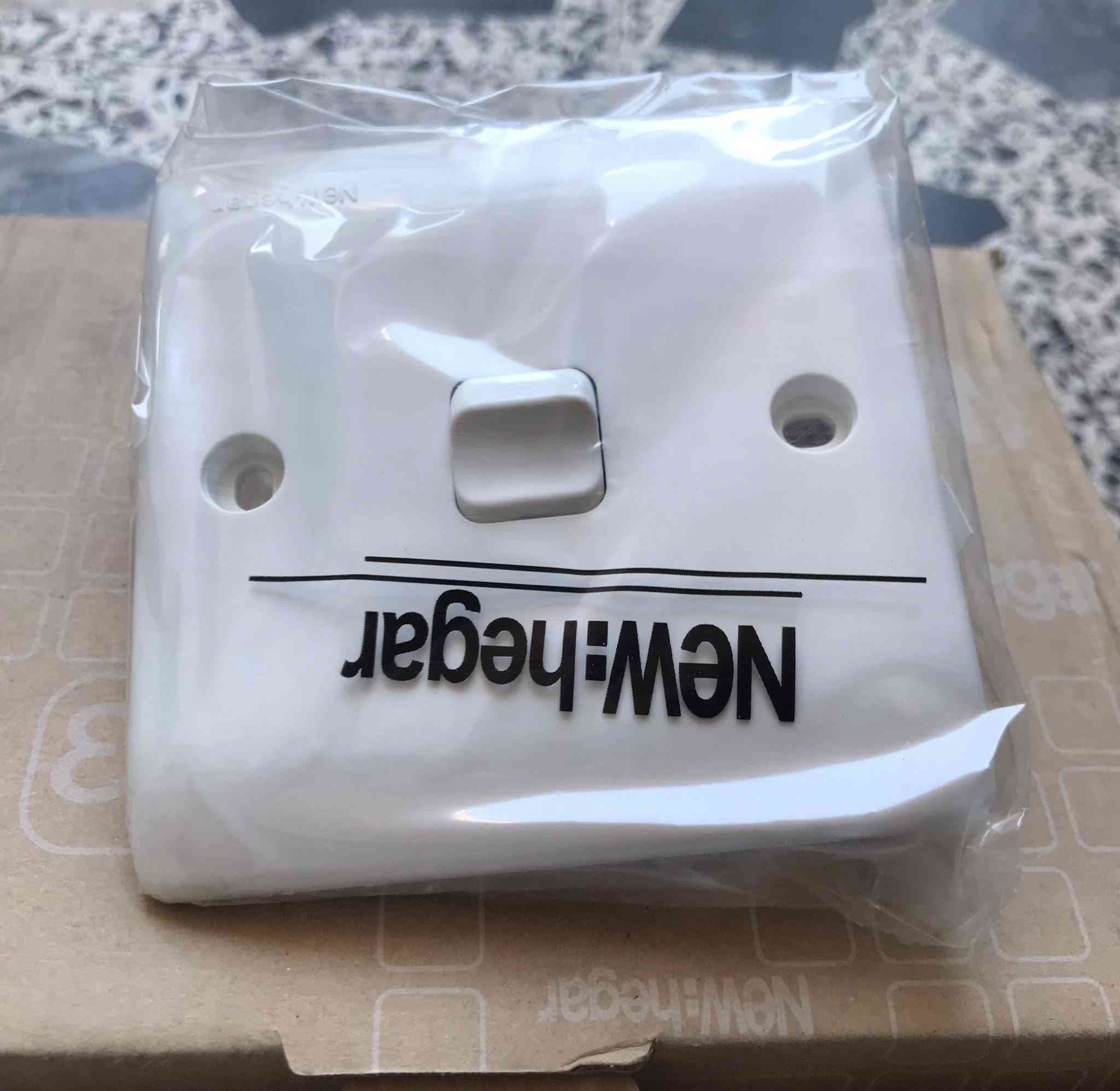 جملة فقط 
أقل شي درزن 
السعر الدرزن ب6000
يعني تطلع عليك قطعة ب500دينار بلاش 🔥


**إذا كنت صاحب هذا الإعلان وتريد حذفه لأي سبب، رجاءا أرسل رسالة إلى الدعم الفني**