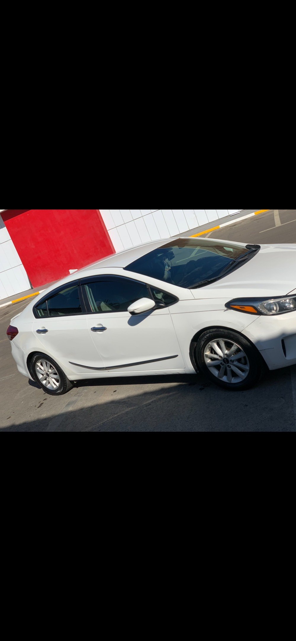 اسلام عليكم
كيا فورتي موديل 2017 وارد امريكي 🇺🇸ضرر خلفي قبغ صندوق مبدل وكاله + جاملغ الايسر خلفي + باب خلفي والدوسه . 
بجم الامامي كبس مكفول 
السونار بل خاص يجيك 
(( ابيع على الفحص وين يعجبك افحص 👍))
رقم بغداد الدولي باأسمي محرك 2000 دوش 
مواصفات
( تحكم ستيرن 
 كروز مثبت سرعه 
 كامره بلاديه
 شاشه كاربلي
 حساس اطارات 
 شاشة ظبط واعطال بل دشبول
منافذ / Usp / Aux / 12V
4 دسك / مانع انزلاق/ Abs
٣ وضعيات قياده ايكو اسبورت عادي 
 
السعر 125 ورقه 
مكان سياره بغداد حي العامل 
اتصال *********** موجود وتساب 