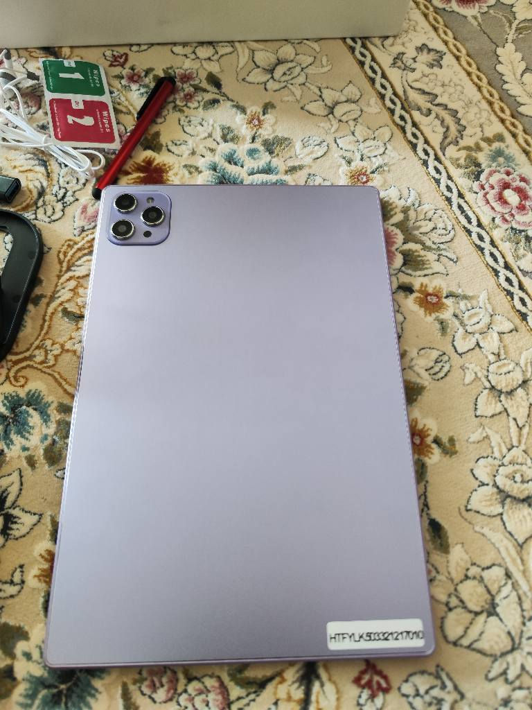 128 gb ram 6 
هەموو شتێکی لەگەڵە کیبۆرد و ماوس و قەڵەم 
نوێیە 
سعری تەنها 85 دار بنديهكان, السليمانية


**إذا كنت صاحب هذا الإعلان وتريد حذفه لأي سبب، رجاءا أرسل رسالة إلى الدعم الفني**