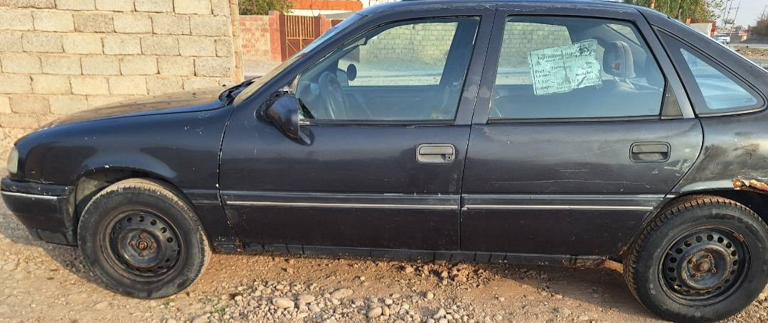 السلام عليكم . فكترا للبيع موديل 92 حجم 20 رقم دولي نينوى كابون بانزين سياره أسمي سعرها 36 وبيها مجال اتصل وتدلل ***********
