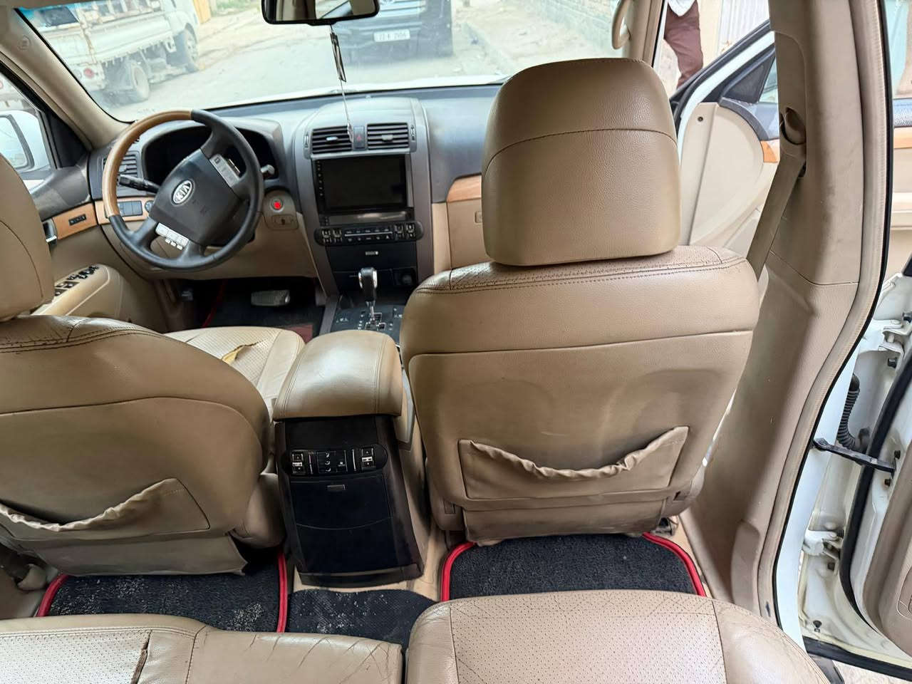 اللهم صلي على محمد وال محمد
كيا موهافي 

موديل 2013خليجي... فول 1/1 Vib

رقم بغداد  باسمي تحويل مباشر 

بصمه تشغيل..... بصمه ابواب 

فور ويل 4/4

كشنات جلد كهربائيه 

اناره ذاتيه 4 ابواب 

تدفئه تبريد بلكشنات

ارضيه جلد 

7 راكب 

3 قطع تبريد ثلج + تدفئه 

جنطه شفط 

مري شفط..قلاب 

ثلاجه 

كامرا 

حساس  امامي ..خلفي 

تخم تاير جديد 

حداديه جديده  

مكينه وگير مكفولات 

فتحه سقف كهربائيه 

شاشه كبيره 

مانع انزلاق

مثبت سرعه 

السعر  165 وبيها مجال 

او امراوس حسب القناعه
العنوان///  بغداد 

للاستفسار  ***********
