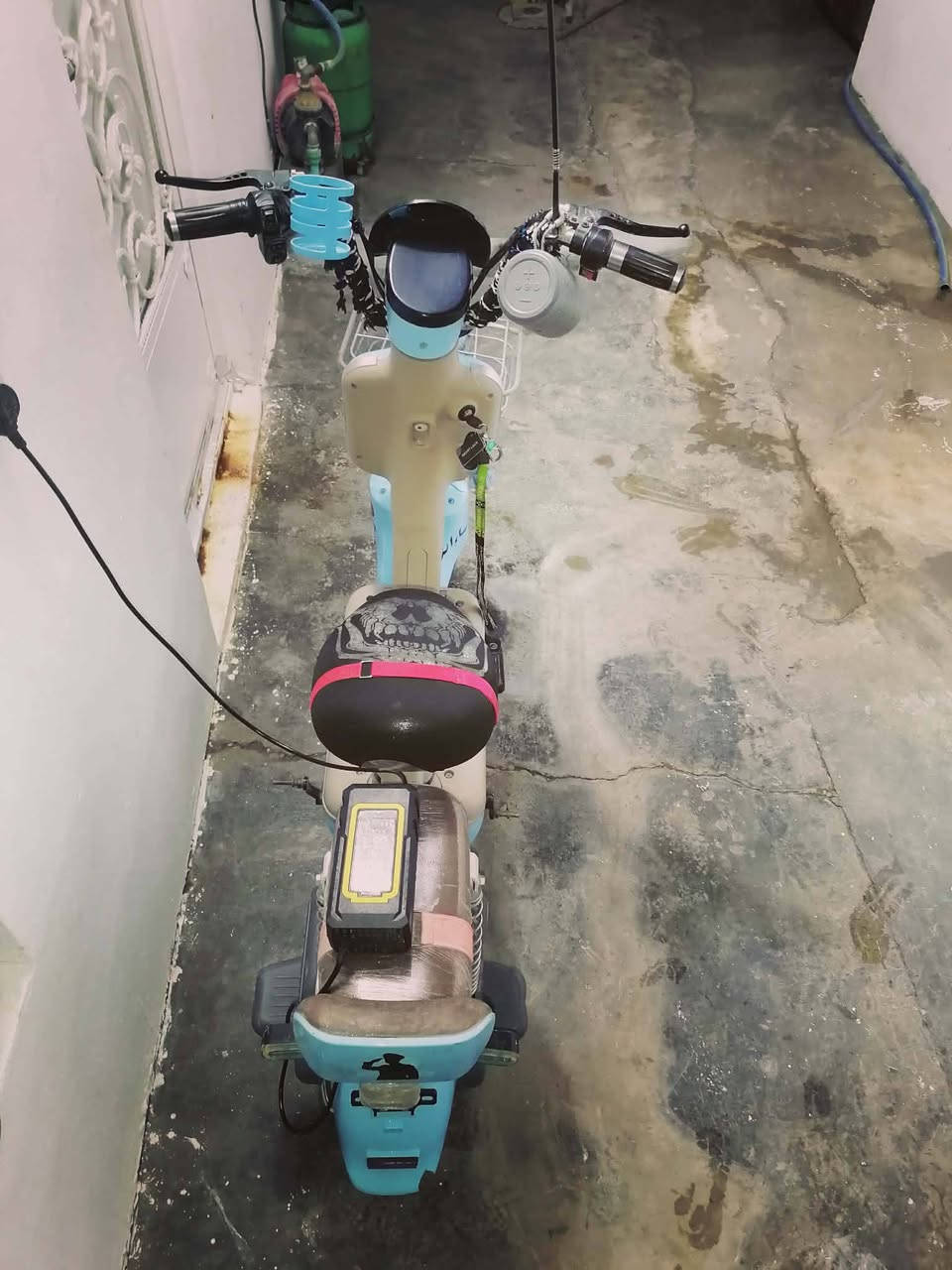 دراجه شحن باله جديد لبيع سعر 200 الف ***********
