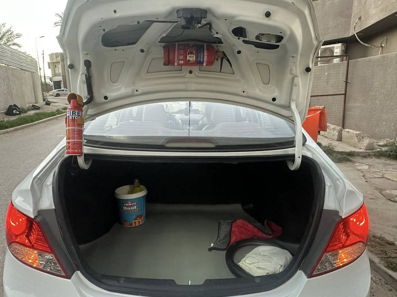 اكسنت 2013 خليجي
سياره بيه بنيد امبدل فقط ومكانات بارد مكينه كير مكفولات 

تخم تاير 

صدر جديد 

السياره جاهزه ومابيهة اي نقص 

وحلا من الصور 

رقم بغداد  بسمي سياره هزه جديده

105وبيه مجال سوناره مجود

عنوان بغداد الكرخ
***********
