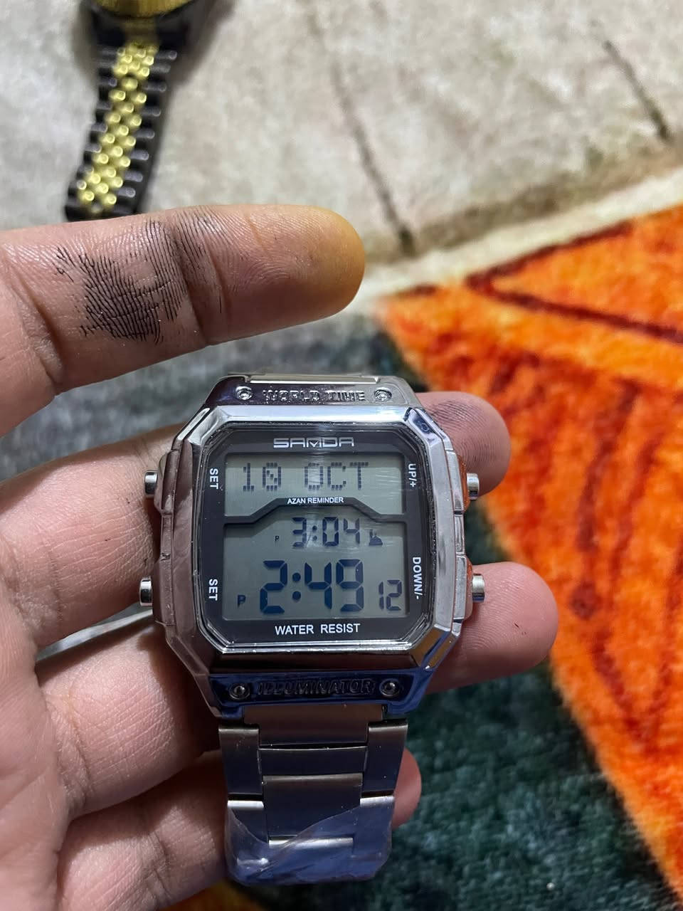 سلام وعليكم ساعات بهاذ الشكل كلش راقيات اعلى سعر ابيع للاستفسار واتساب ***********
