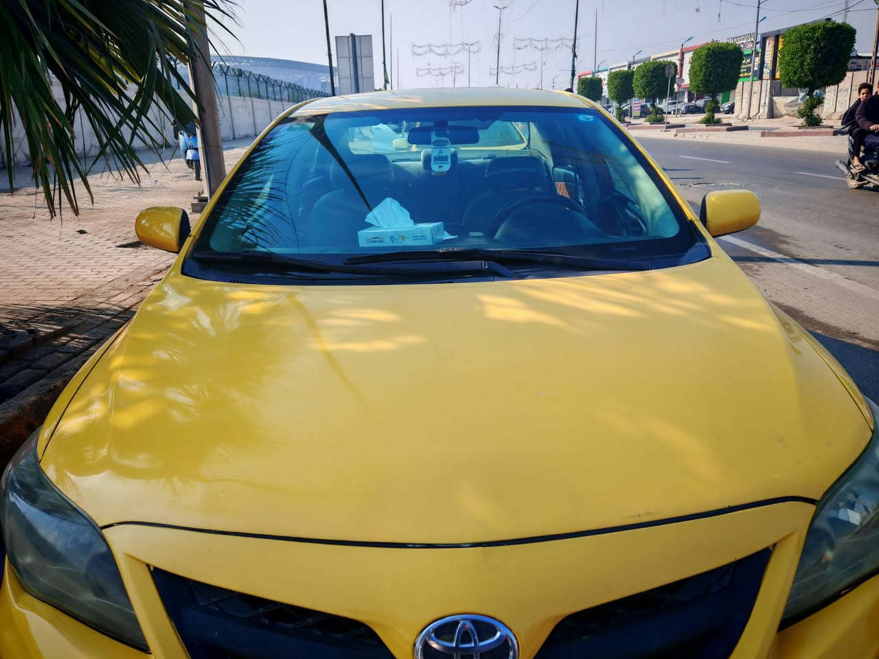 السلام عليكم ورحمة الله وبركاته
السعر 115 وبيها مجال بسيط ان شاء الله تعالى
الموديل 2013. 
***********.

المكان بغداد.
