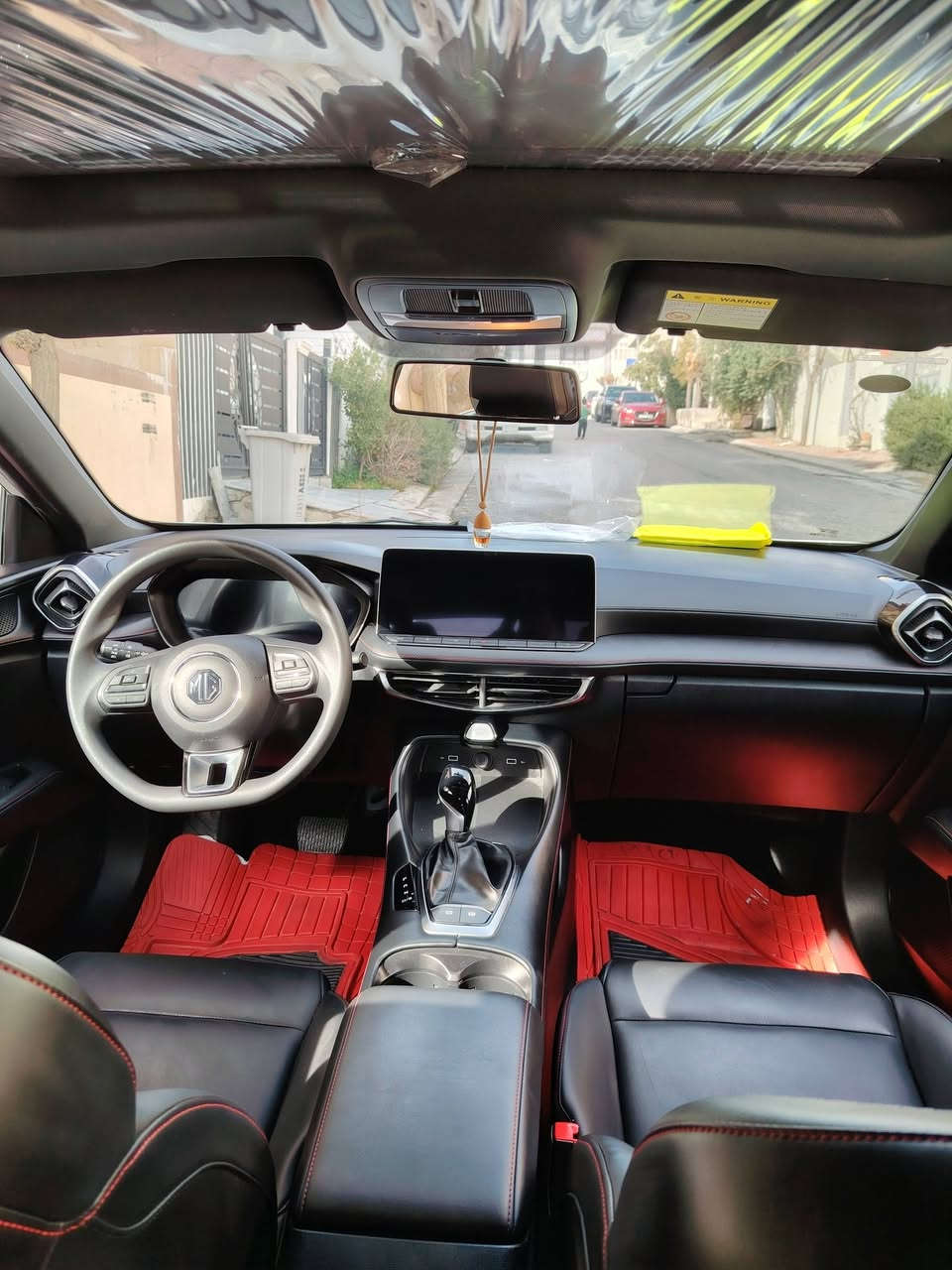 Mg gt 2025 full
بۆیاخ تەنک 
شاشە ئەکتیڤ و شەش مۆد و چوار زمان
8هەزار ڕۆشتوە 
ڕۆنی گۆڕاوە
یەک پەڵە ساردی بچوکی هەیە لەگەڵ یەک قەڵەمکاری 
شوختی نیە 
لە سلێمانیە 
121گەڵاو مەجالێکی کەم 
***********
