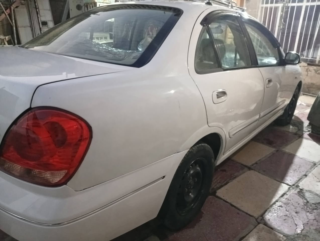 السلام عليكم اخوان نيسان سني ياباني اصلي 2007 محرك 1600 كير عادي رقم واسط رقم انكليزي بسمي تحويل ثاني يوم سيارة جاهزة شوفت العين بالواقع احلى بعد تفاصيل السيارة  اكثر اتصل أو راسل خاص موجود بكان سيارة بغداد سعر السيارة 87 وبيها مجال  الشراي فقط يدخل ويشلع عيوني
***********
