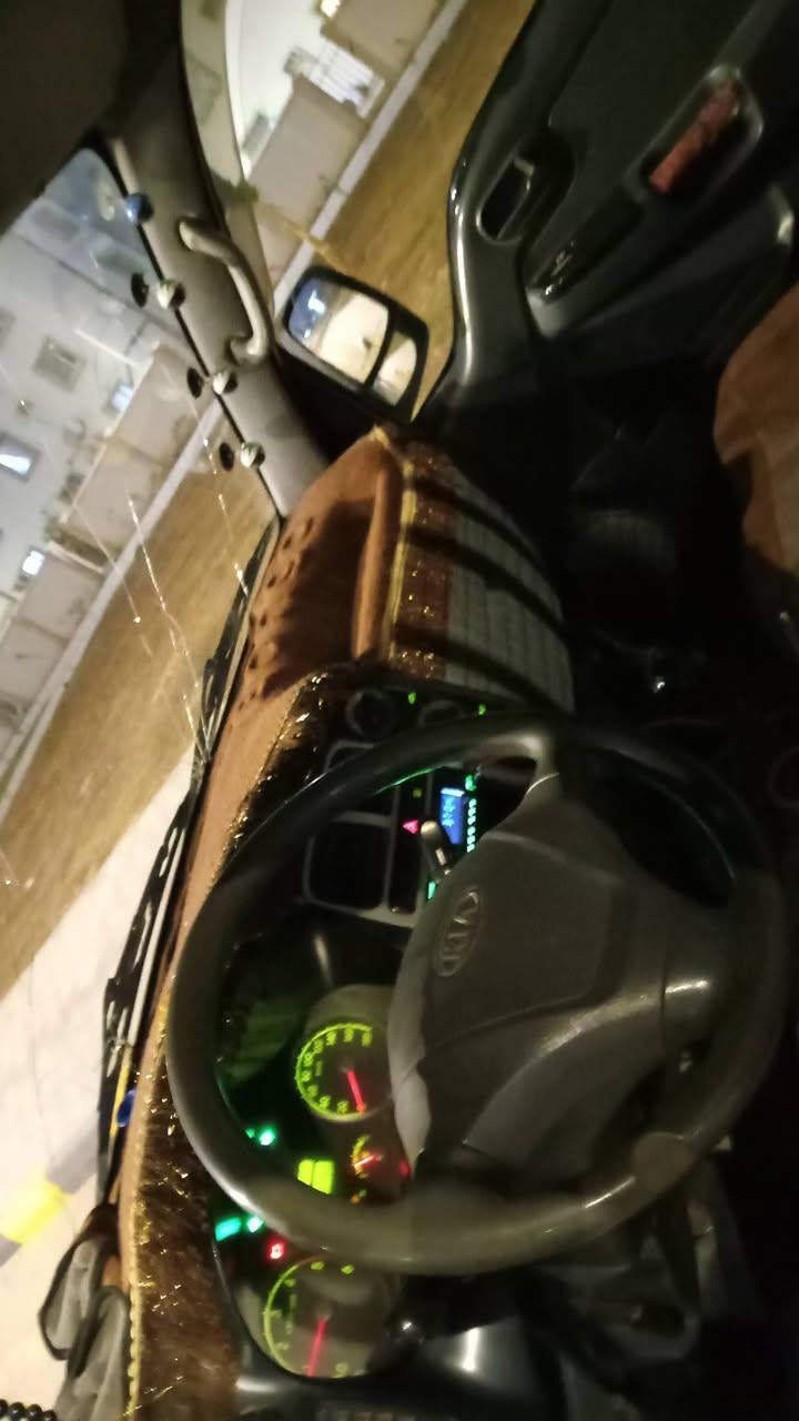 سلام عليكم كيه فحل البيع سعر 100 رقم نجف مكان نجف كفاله عامه  موديل 2010 الاتصال  *********** تحويره كامله
