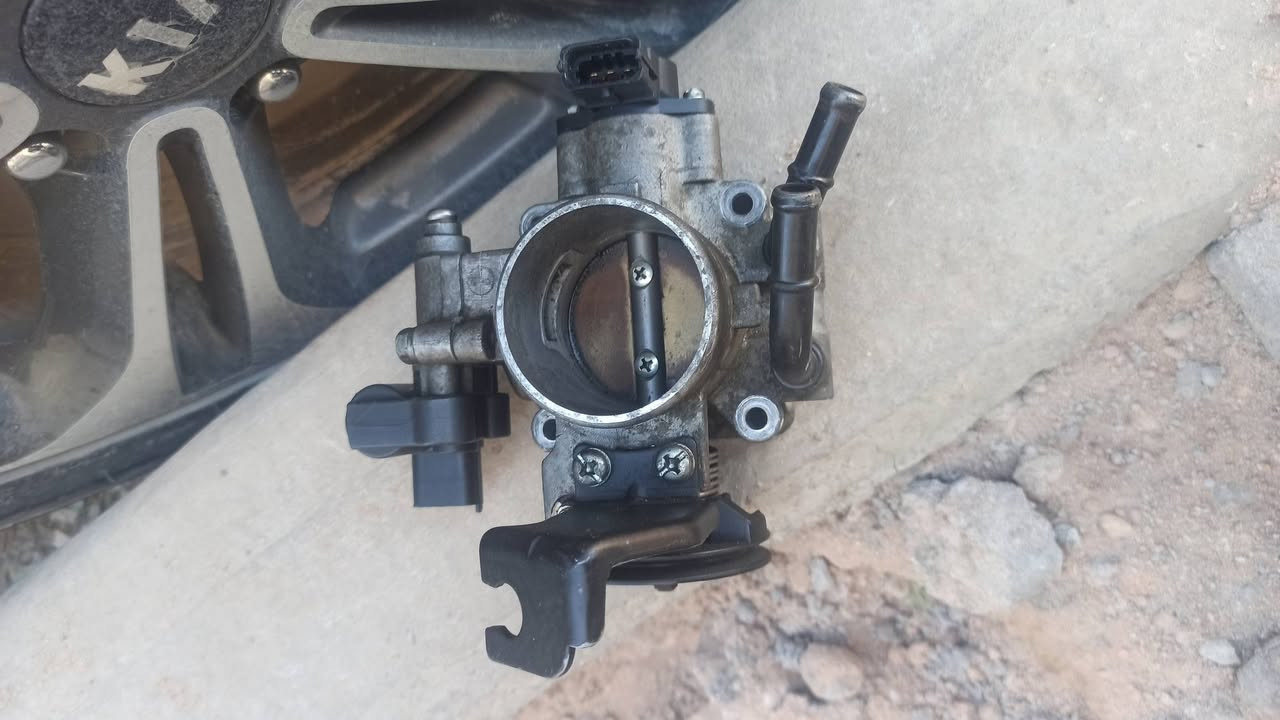 السلام عليكم جويتر ودكشن بارد للبيع مقدس الانتر وبسعر مناسب بغداد الامين الثانيه  الاتصال ***********
