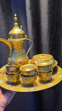 سيت دلة • نحاس ثقيل • مرصع أحجار