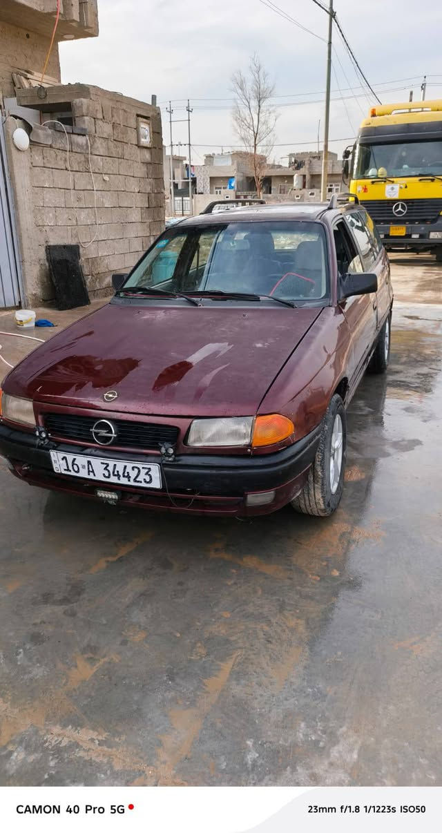 سياره اوبل استرا ستيشن للبيع سياره محرك وكير شرط محرك معمر رايمن محرك 18 موديل 93 رقم قدسيه سنويه جديده  سعر 39 وبيه مجال قليل موقع الموصل جانب الايسر رقم المابايل، ***********
