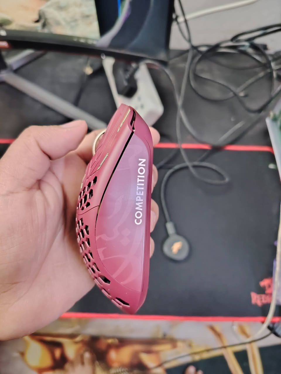 سلام عليكم شباب الي ما يعرف سعره خلي يعبر المنشور فاينل ماوس للبيع
فاينل ماوس للبيع سعر الجديد ٣٤٠ الف
السعر الحالي  قيم واخذ ماوس جديد استخدام. 12 يوم
مكاني بغداد حي اور *********** وتساب
*********** رصيد
