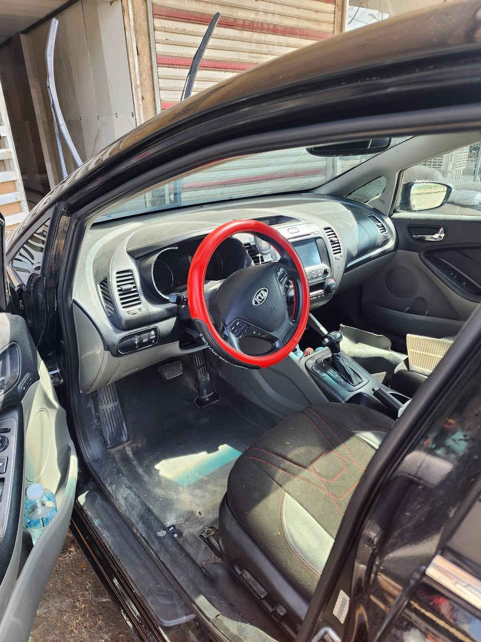 السلام عليكم فورتي 2015 فول مواصفات
بصمة فتحة سقف تحكمات كشنات كهرباء ترحيب تدفئة كشنات امامي خلفي وبعد بيها مواصفات
محرك 2000 gdi
تبريد قطعتين 
والسونار يبينلك شبيها 
بيها طعجين موضح بالصور 
السعر 105 وبيها مجال 
مكاني بغداد العامرية
للاستفسار الاتصال على الرقم
***********
