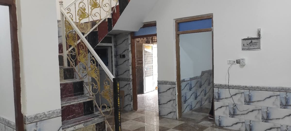 بيت للبيع في حاوي النهضه
شارع الشيخ تحسين 

مساحه 110متر  
(بيت جديد تعال وسكن)

غرف نوم ستقبال مطبخ صحيات 

المزيد من ستفسار
 
واتساب***********.
 او تصل على ***********

