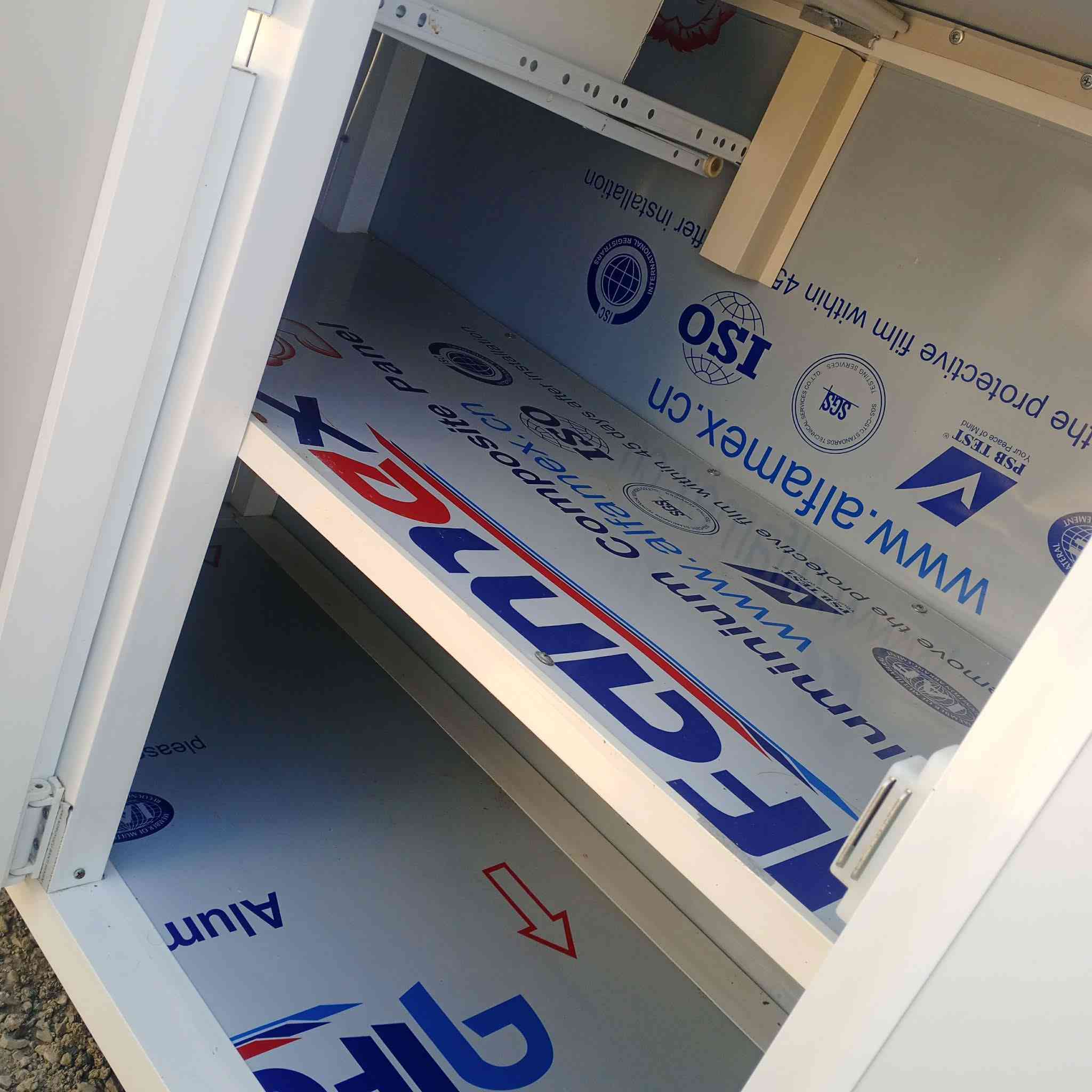 کەوانتەری ئەلەمنیوم بۆ فرۆشتن دەستکردە لوک لوکە  کەوانتەر دوو مەترو نیوە مخسلە  مەترو نیوە  نرخی 290هەزارومعاملە گۆڕینەوە دەکەین بەکەوانتەری کۆنە
شوین سلیمانی گەیاندن هەیە 
هەرچیتان  هەیە وینەی بنیرن بۆتان دەفرۆشم


**إذا كنت صاحب هذا الإعلان وتريد حذفه لأي سبب، رجاءا أرسل رسالة إلى الدعم الفني**