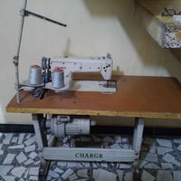 مكينة خياطة صناعية جمسي للبيع نقصه سبرنك بأية والميز  شوية تعبان ماطور...
